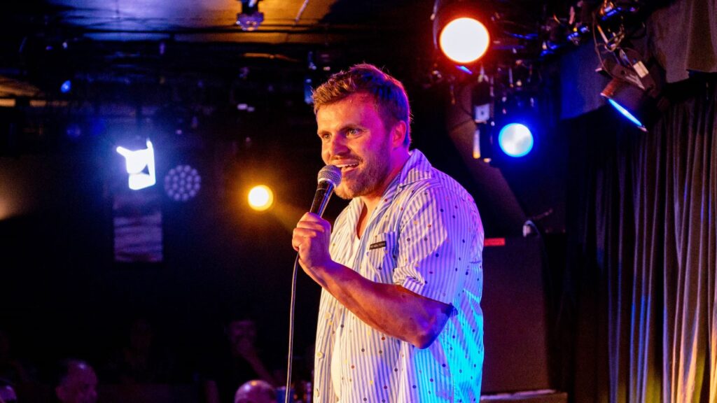 Lee Peart at Down the Hatch Komedia